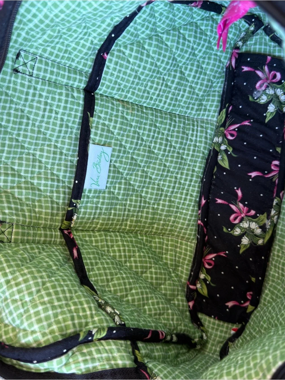 Vera Bradley Mistletoe Bow New Hope Quilted Laptop Messenger Bag Black Pink